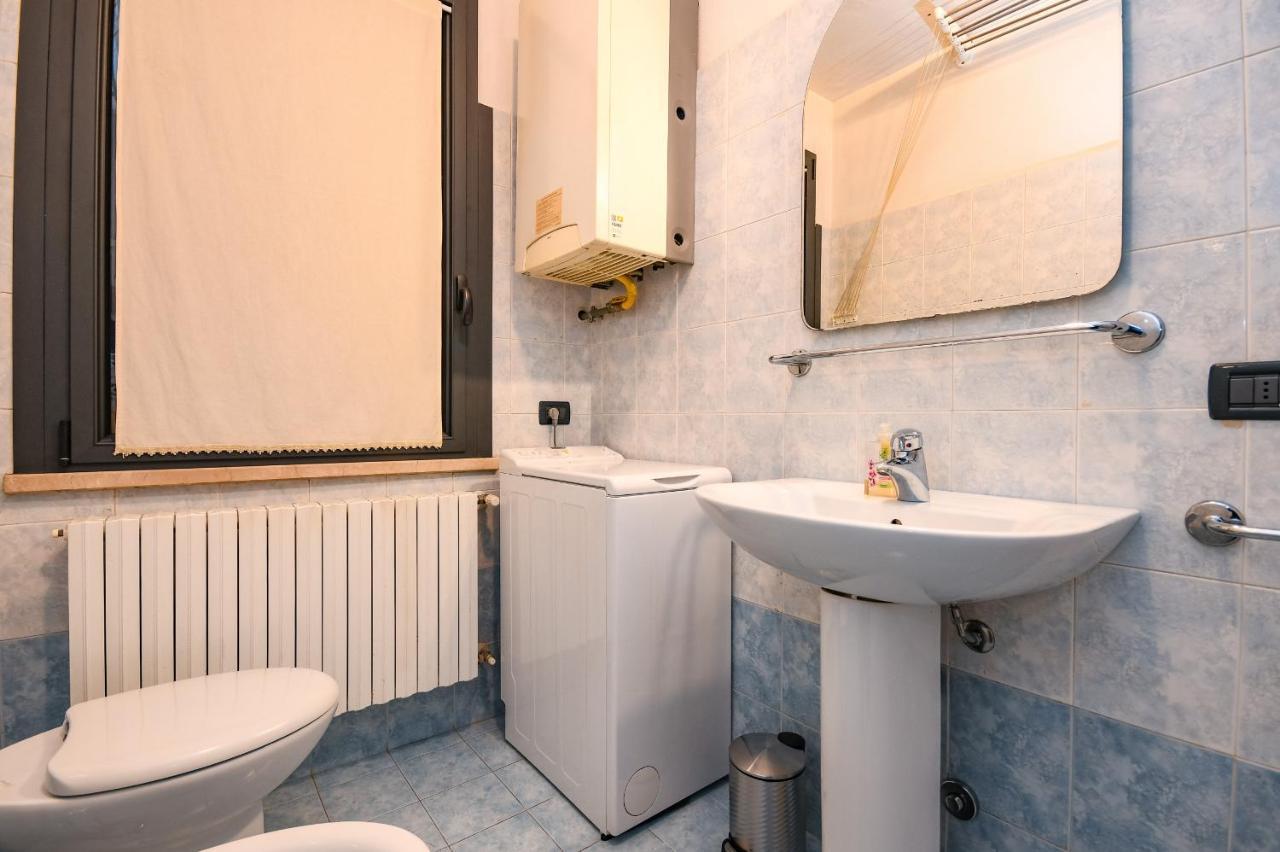 Desenzanoloft Yellow Apartment Desenzano del Garda Eksteriør billede